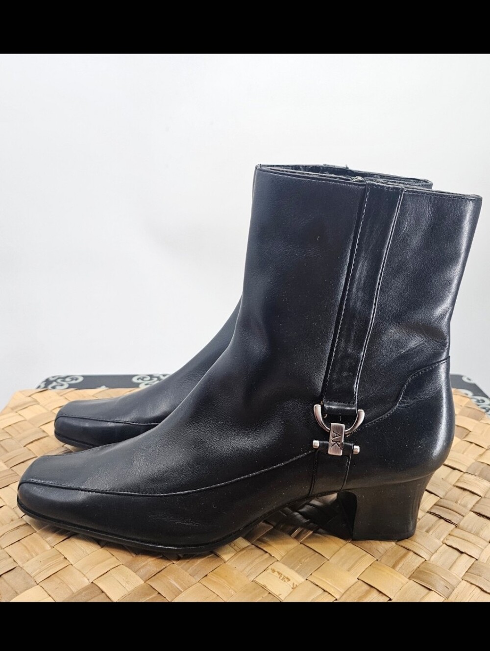 Anne Klein IFlex Black Leather Ankle Boots Size 10